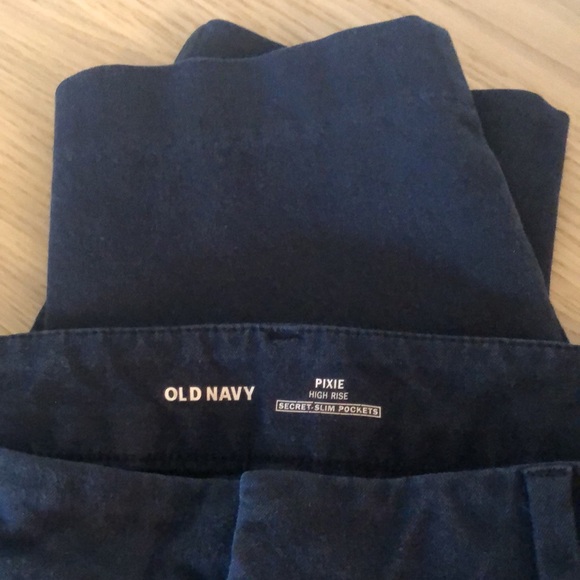Old Navy High-Waisted Pixie Skinny Ankle Pants in Navy Blue - Picture 3 of 5